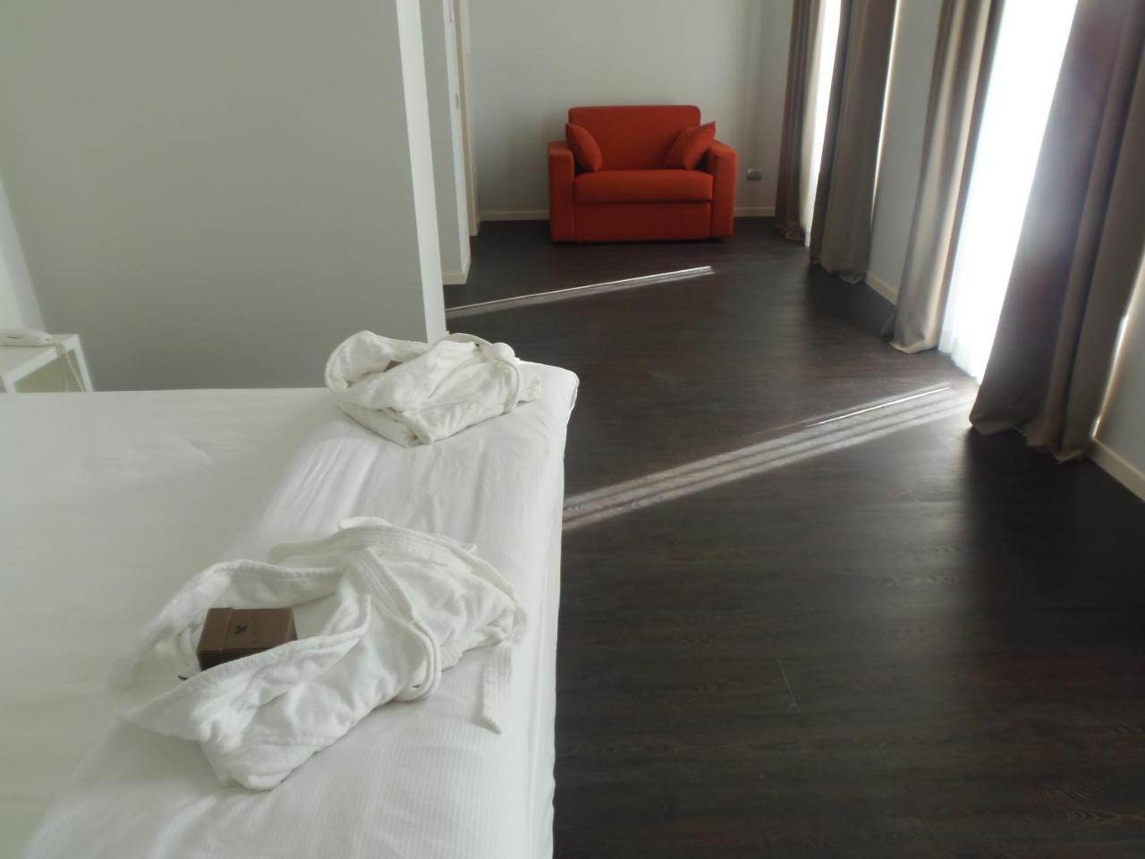 Albergo Dongo Exteriér fotografie